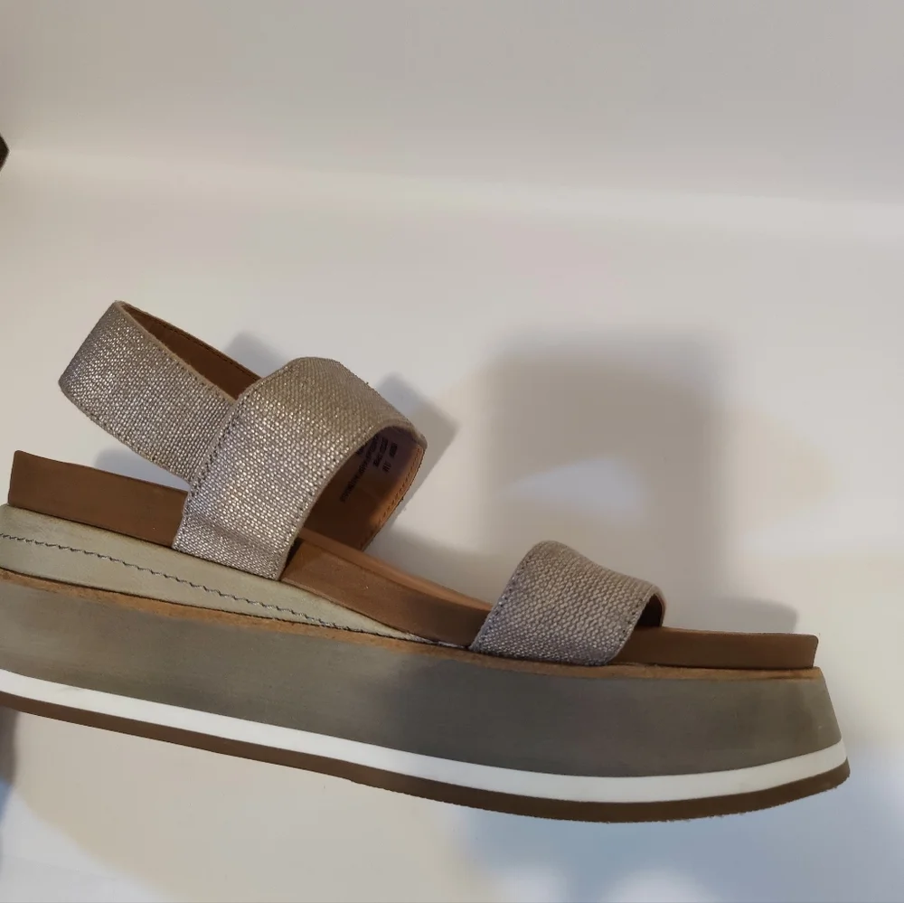 Crown Vintage Women's Perrin Platform Chunky Sandal